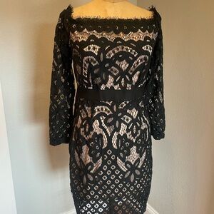 SZ M Black Off-Shoulder Long Sleeve Lace Dress
